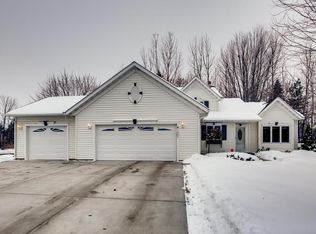 7992 Jenner Ave S, Cottage Grove, MN 55016