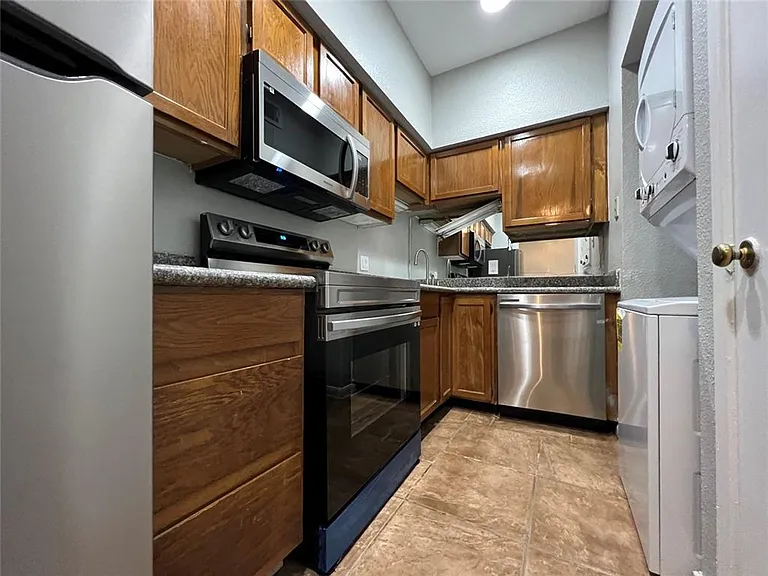 8055 Cambridge St #35 — Photo 5