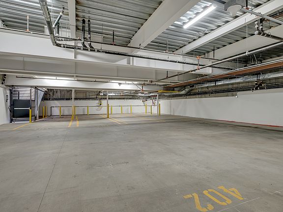 5th image of 1063 S Wooster St #401