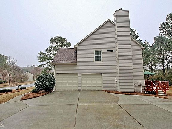 2nd image of 320 Lakemont Dr #9A