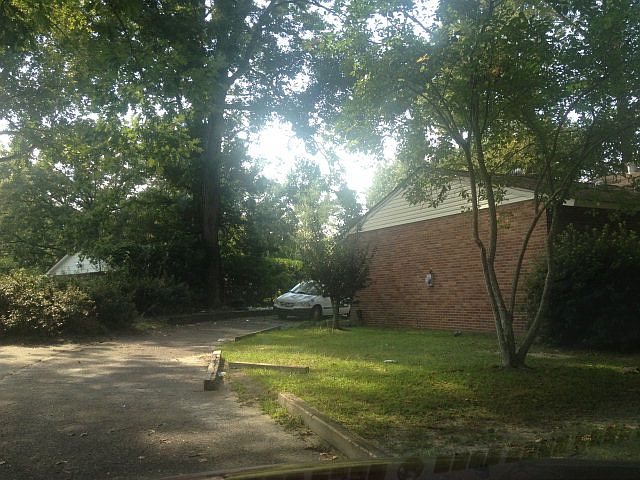 2nd image of 617 Daughety Rd