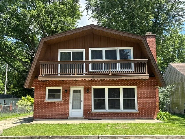 103 N Greenfield Ave — Photo 2