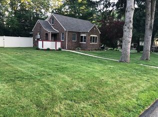 1 Brookside Ave, New City, NY 10956