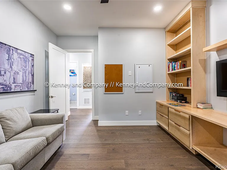 6438 Farthing Dr — Photo 31