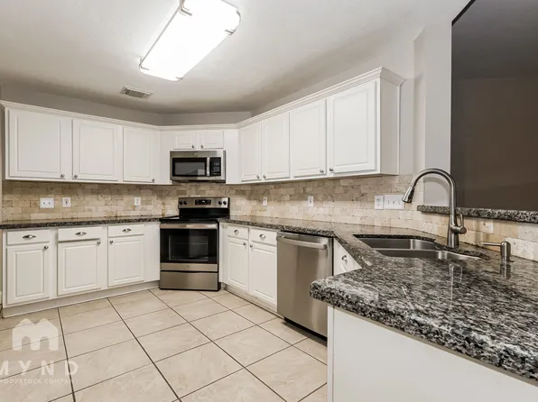 12035 Thornecrest Dr, Tomball, TX 77375