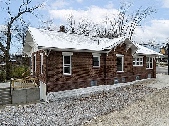 5th image of 613 Wooster Rd N