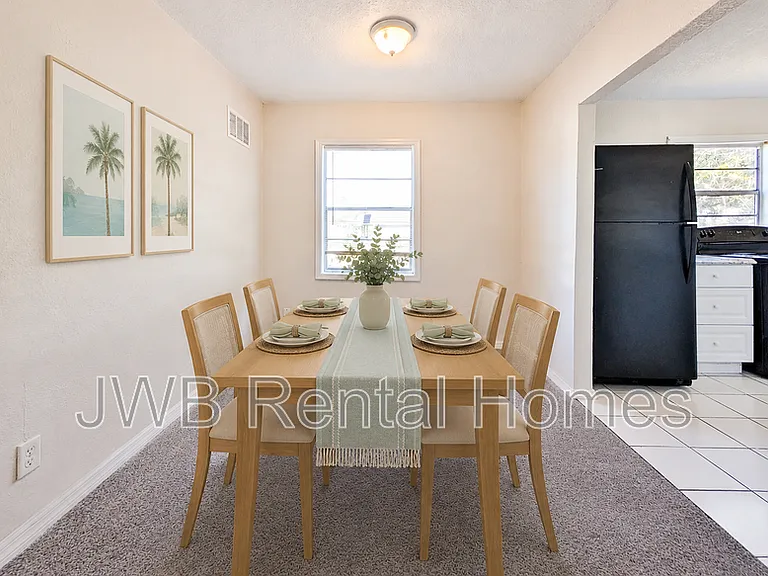 3216 Duane Ave — Photo 5