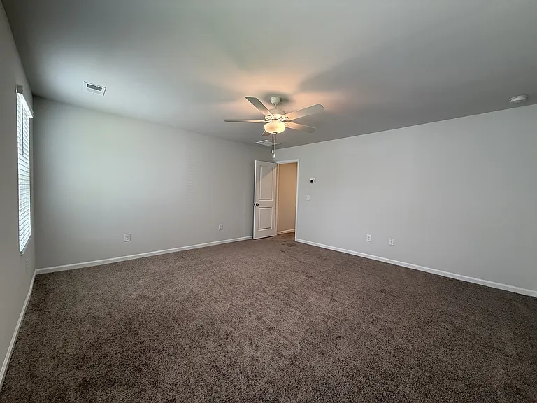 512 Outpost Way — Photo 13