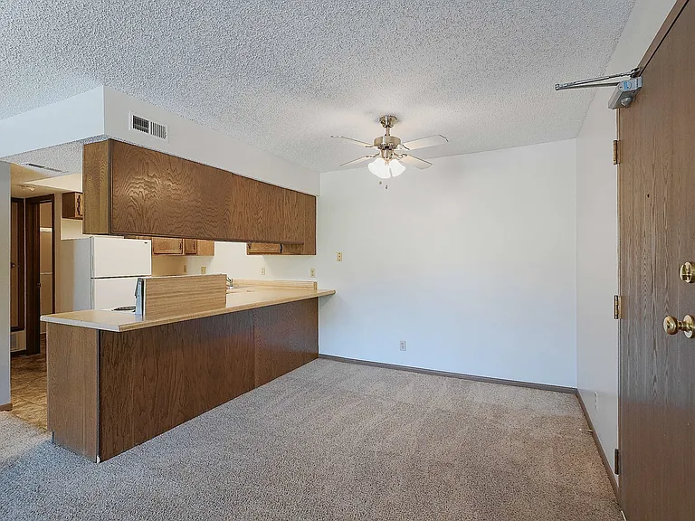 4615 Meredeth St #11 — Photo 4