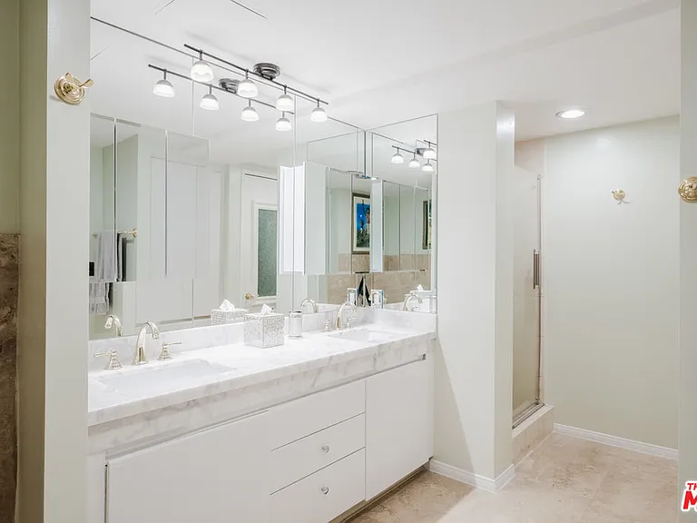 850 E Ocean Blvd #801 — Photo 12