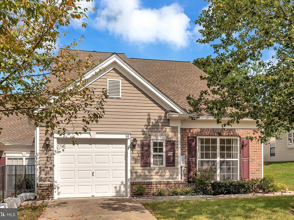 1st image of 30 Fawn Ln