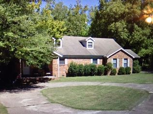 1800 Valley Dr #B, Murray, KY 42071