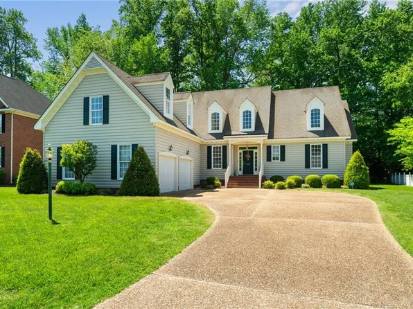 20639 Creekside Dr, Smithfield, VA 23430