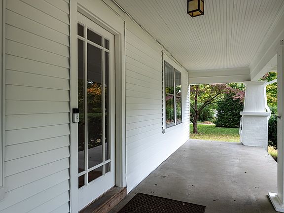 5th image of 521 Wilson Blvd