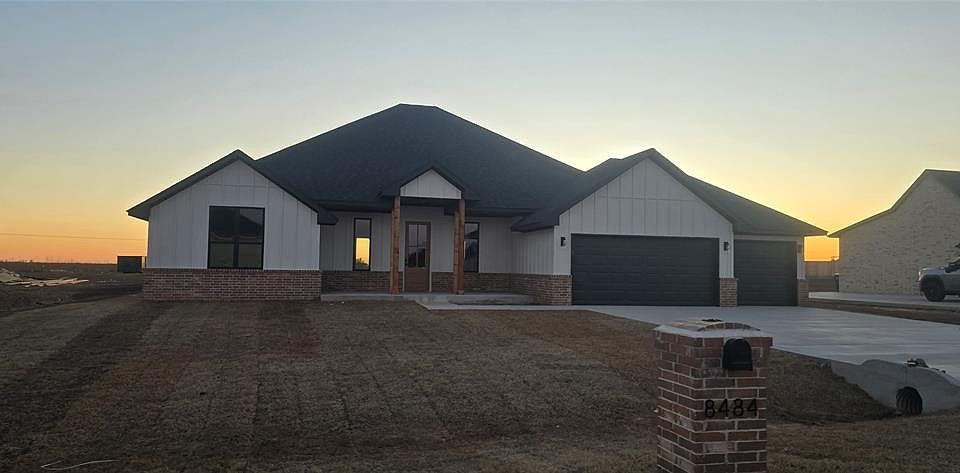 2nd image of 8484 Rip Way