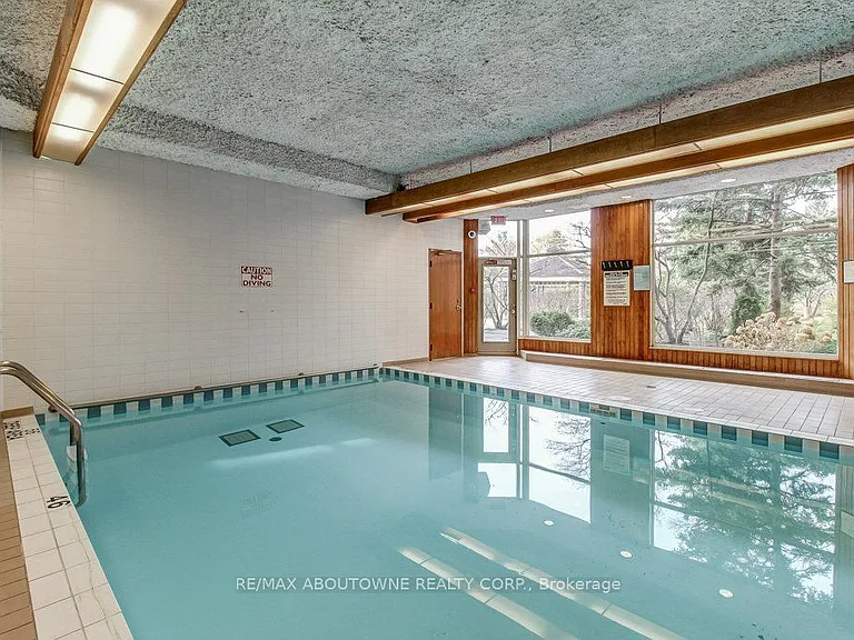 2511 Lakeshore Rd W #519 — Photo 25