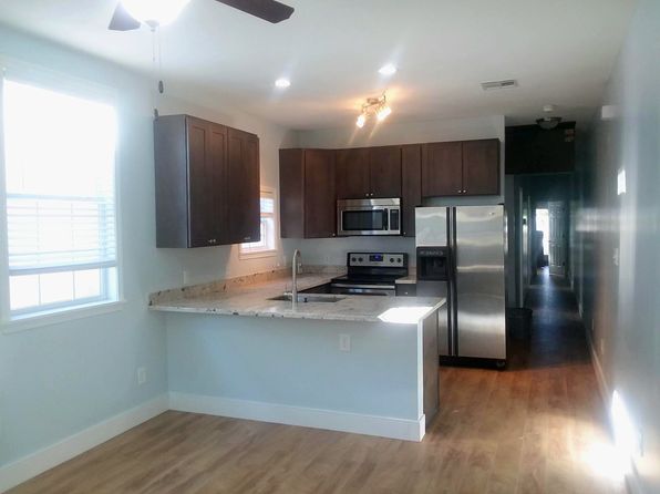 2111 Rousseau St