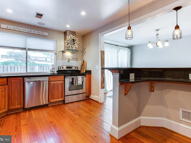 5407 Helm Ct — Photo 15