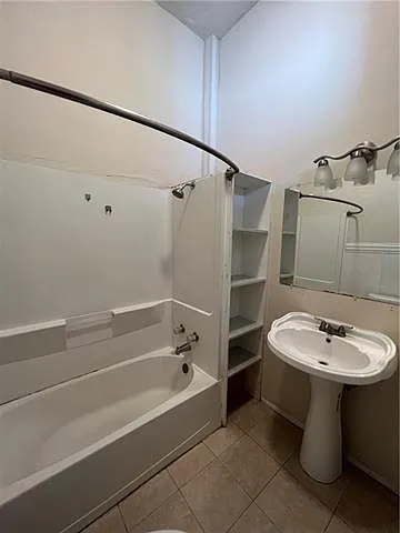 4433 Iberville St #A — Photo 2