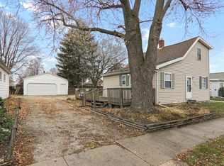 1407 S East St, Bloomington, IL