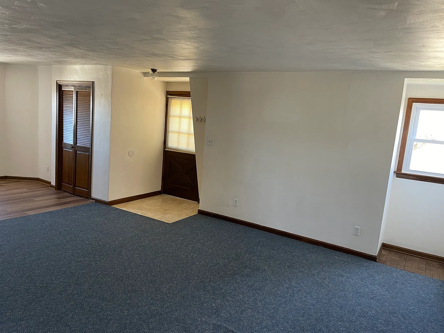 2 bed, 1200 sqft, $950 — Photo 3