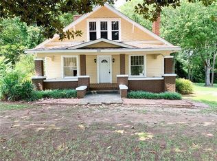 2118 N Main Ave, Newton, NC 28658