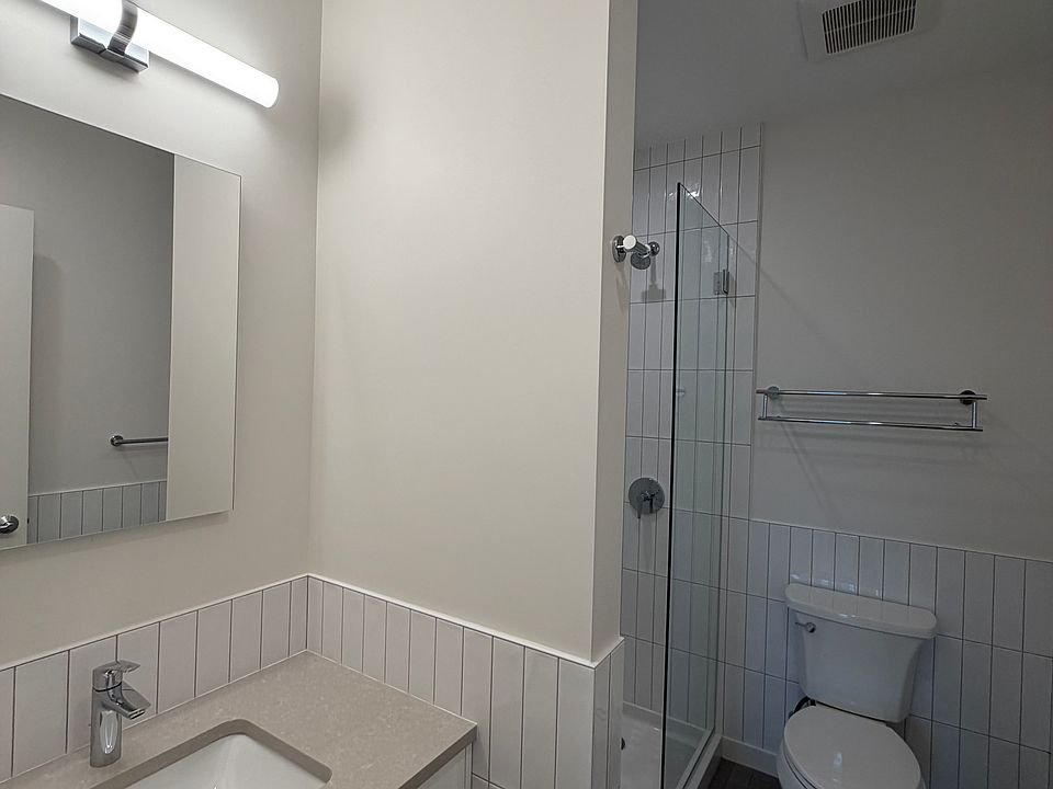 1st image of 27 Longwood Ave APT 4