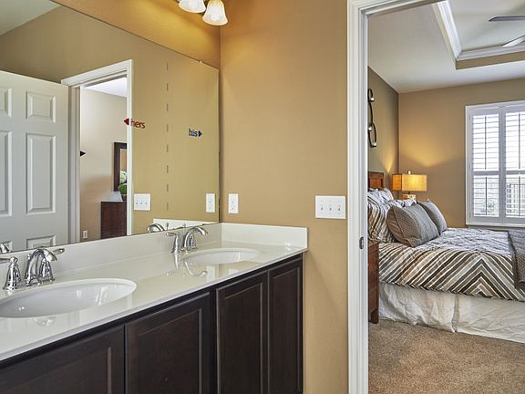 Double Sinks in Owner's Bath