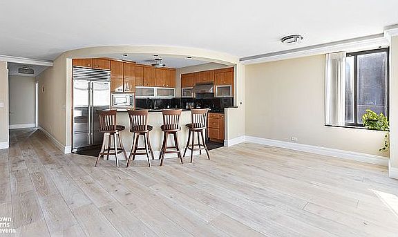 5th image of 1437 3rd Ave APT 9A