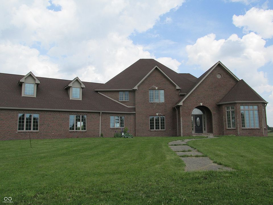 1st image of 2600 S County Road 500 W