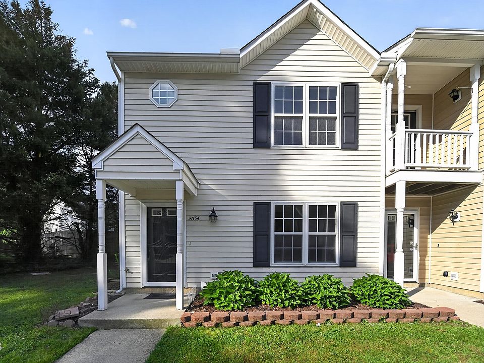 1st image of 2654 Dwight Pl
