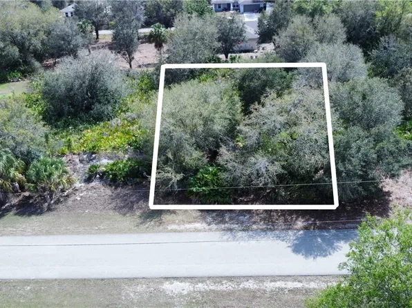 2507 67th St W, Lehigh Acres, FL 33971