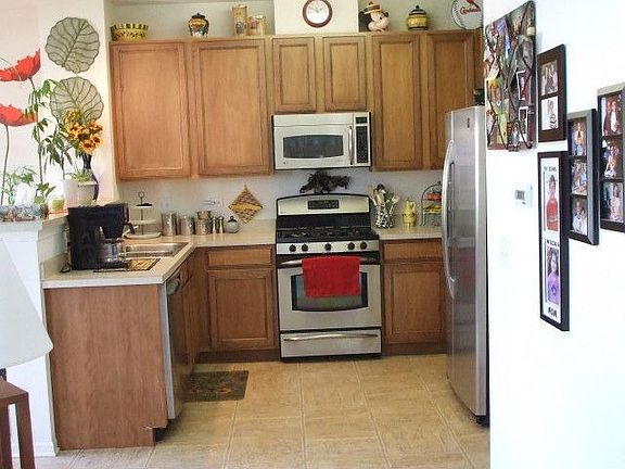 2nd image of 2125 Pembridge Dr