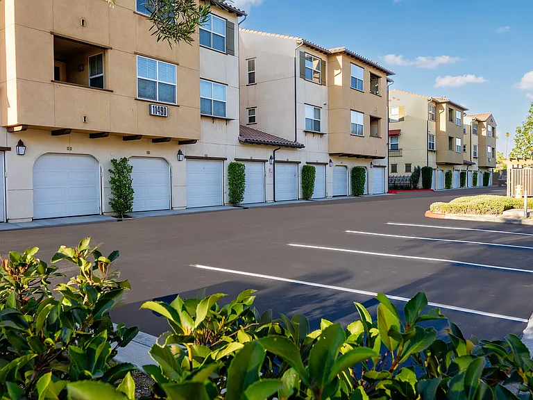 Paseos At Magnolia Luxury Apartments Homes — Photo 76