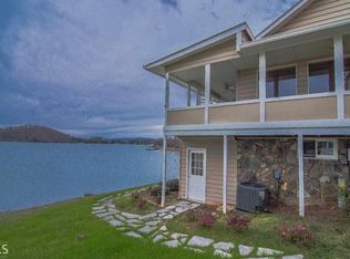 280 N Berrong St, Hiawassee, GA 30546