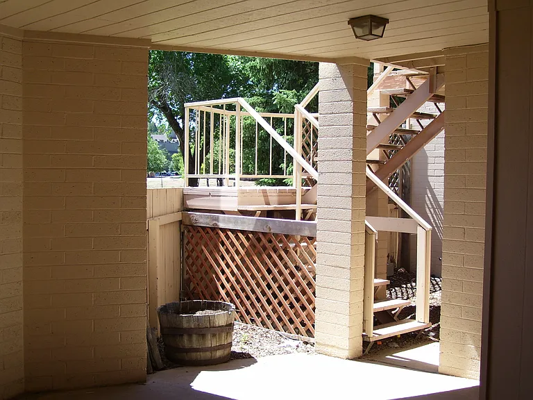 2920 N Fairview Dr — Photo 9