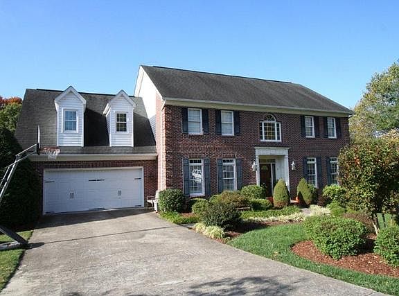 2nd image of 6 Caitlin Ct