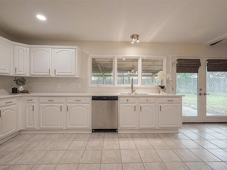 16810 Sweno Ct — Photo 14