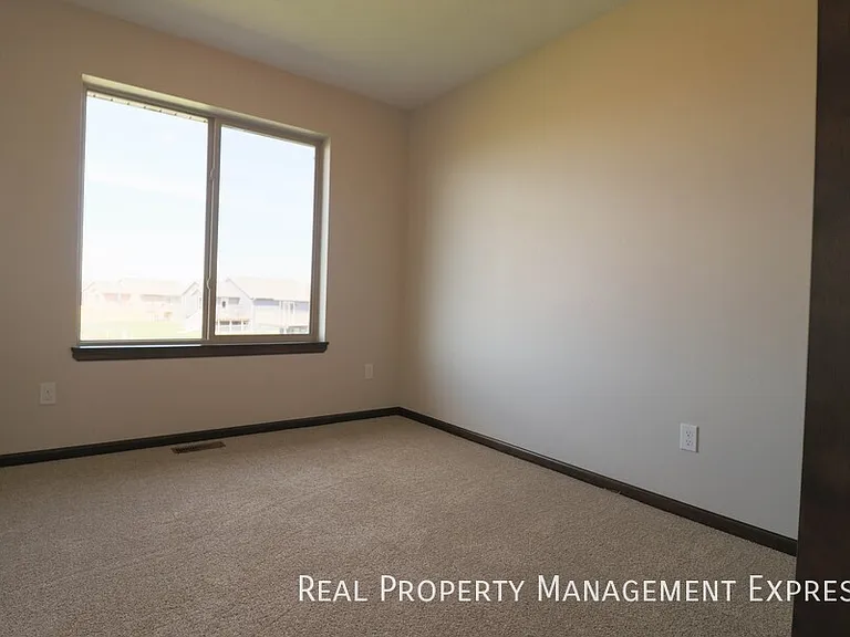 9420 W Gert St — Photo 9