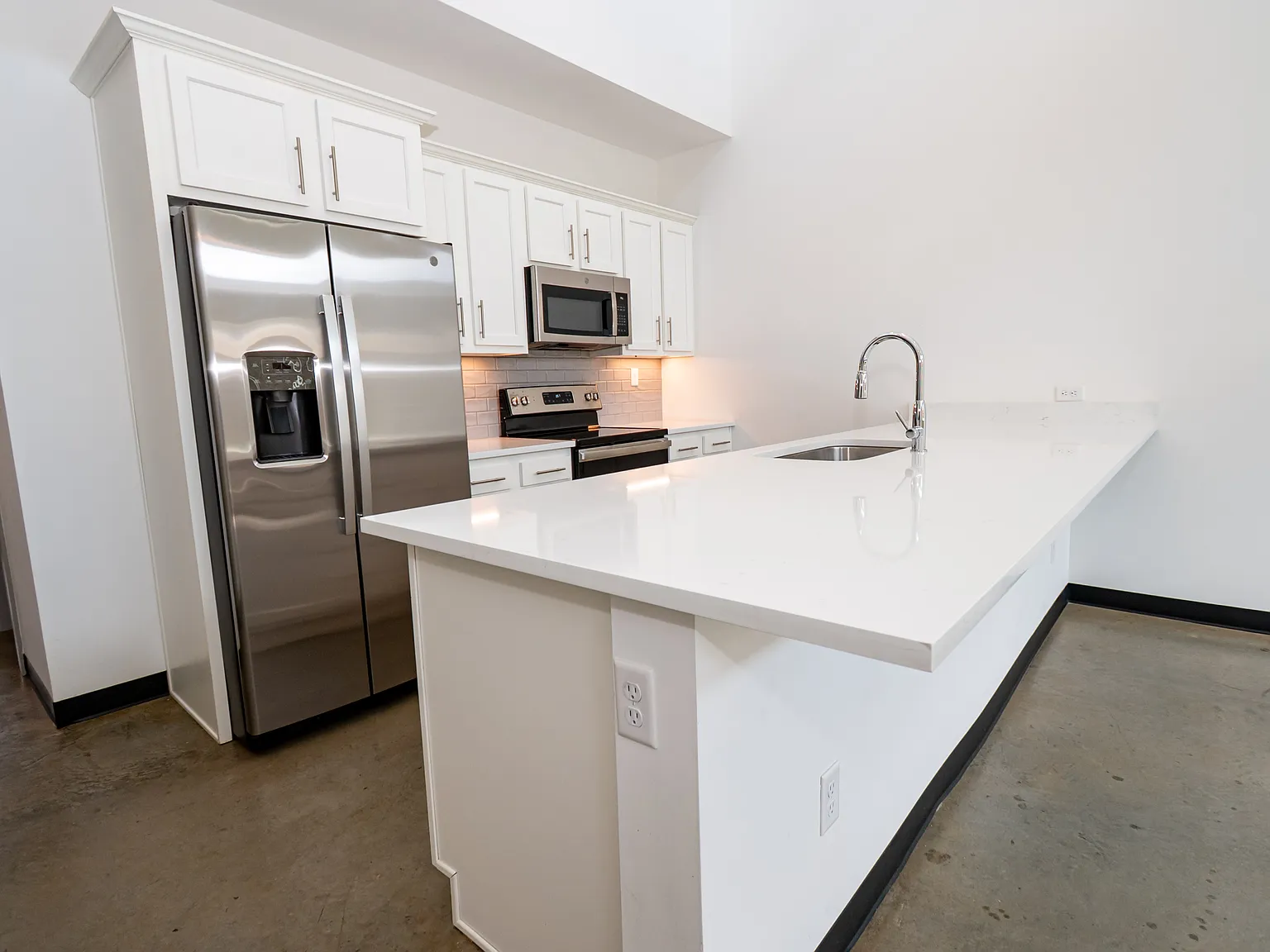 2 bed, 1225 sqft, $1,950 — Photo 4