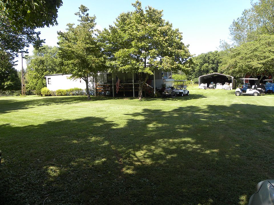 1st image of 211 Lakeview Cove Dr