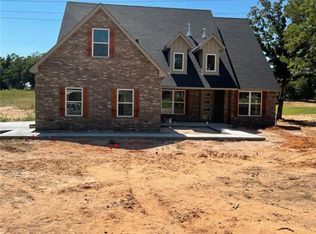 3945 Huntington Pkwy, Choctaw, OK 73020