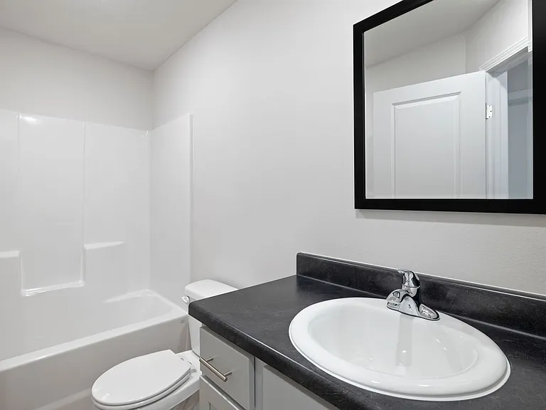 781 W Navajo St — Photo 17