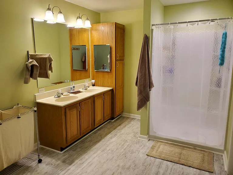 641 Benjamin Ct — Photo 10
