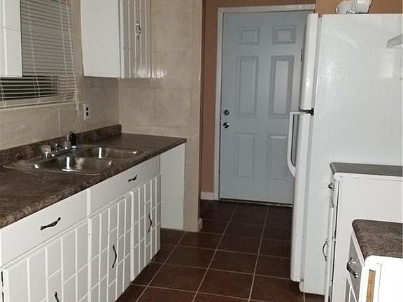 5th image of 9817 Bluffcreek Dr