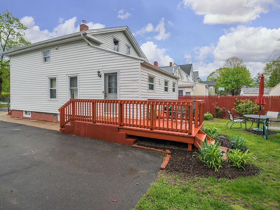 121 Washington St, Wallingford, CT 06492 Zillow