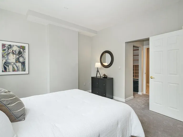 2138 Lombard St #2A — Photo 11