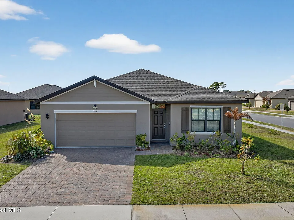 7114 Topaz Dr