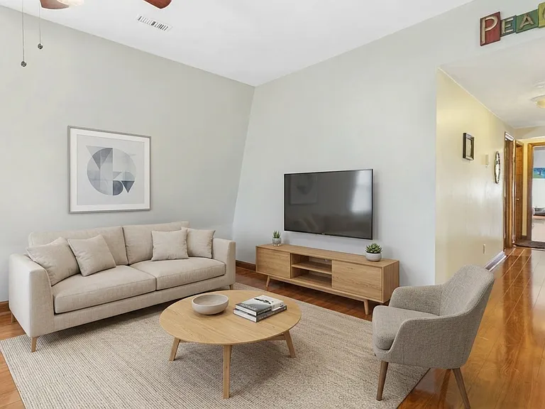 14 Arlington St #3 — Photo 1