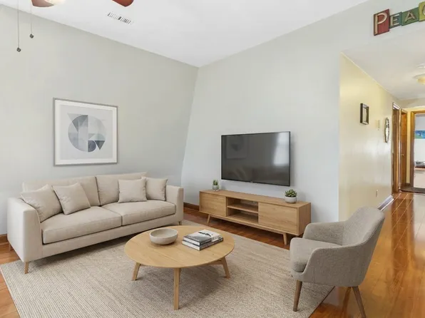 14 Arlington St #3, Somerville, MA 02145
